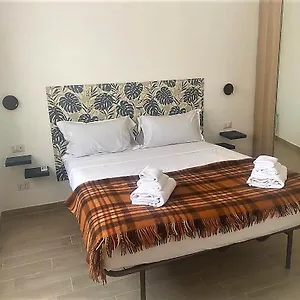Domus Viola In San Giovanni Apartamento
